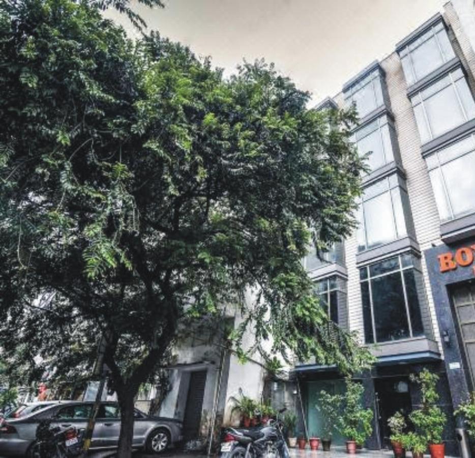 Hotel Royal Grand - Opposite Axis Bank East Patel Nagar Nuova Delhi Esterno foto