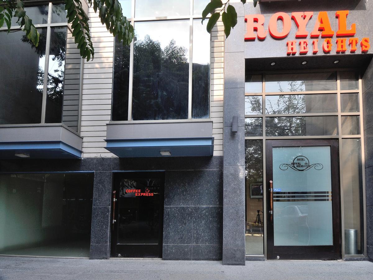Hotel Royal Grand - Opposite Axis Bank East Patel Nagar Nuova Delhi Esterno foto